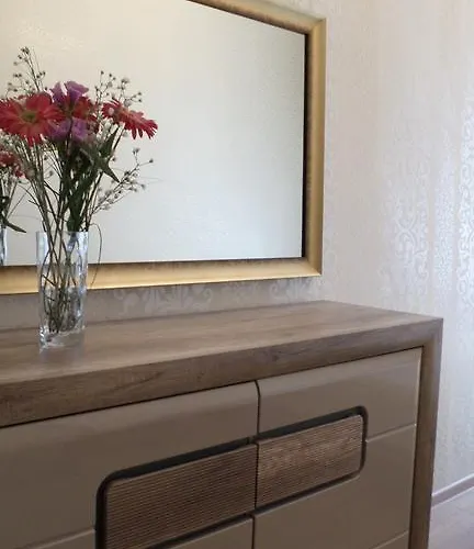 Center, On Deribasovskaya 10