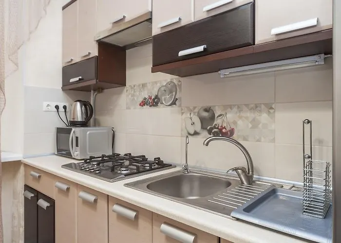 Center, On Deribasovskaya 10 * 敖德萨